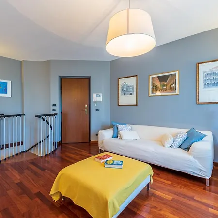 Porta Altavilla Apartament Alba (Piedmont)