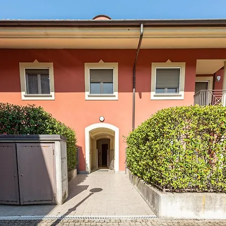 Porta Altavilla Apartament Alba (Piedmont)